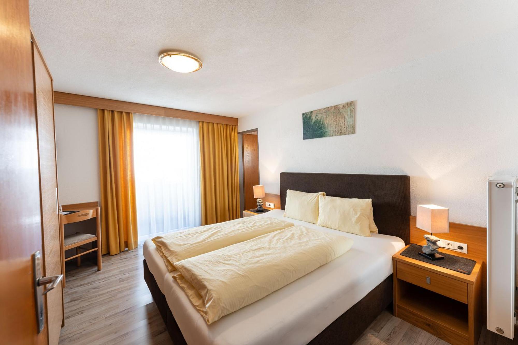 Gaestehaus -Pension Edelweiss Фент Екстериор снимка