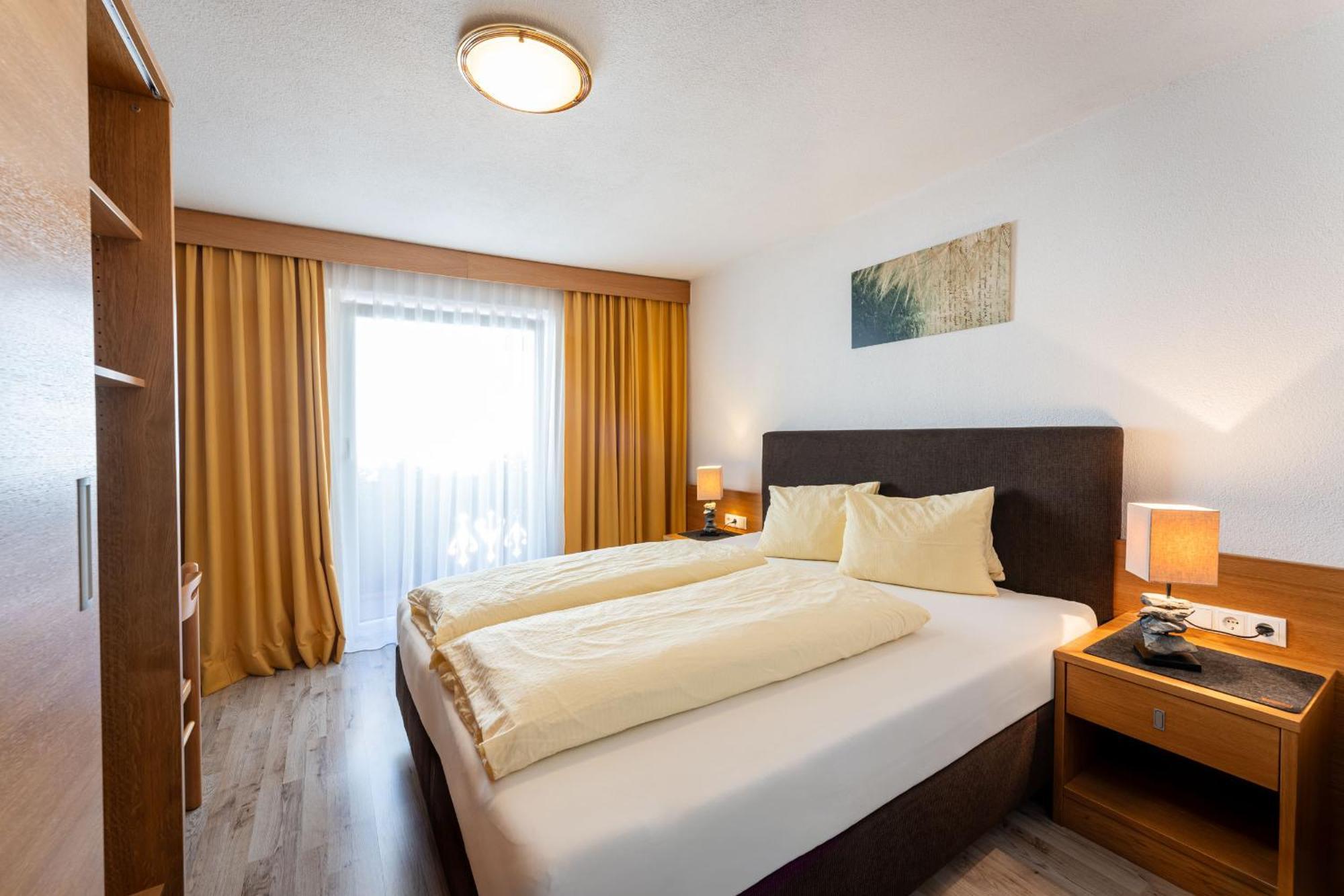 Gaestehaus -Pension Edelweiss Фент Екстериор снимка