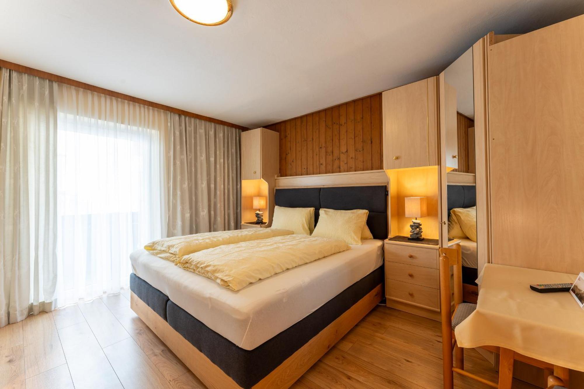 Gaestehaus -Pension Edelweiss Фент Екстериор снимка